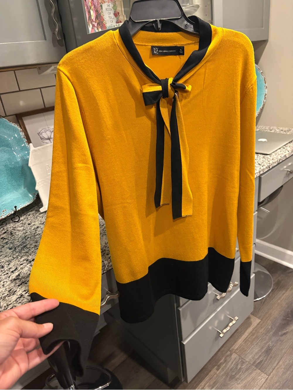 NY&CO Yellow Tie-Neck Sweater with Black Trim - Picture 2 of 7